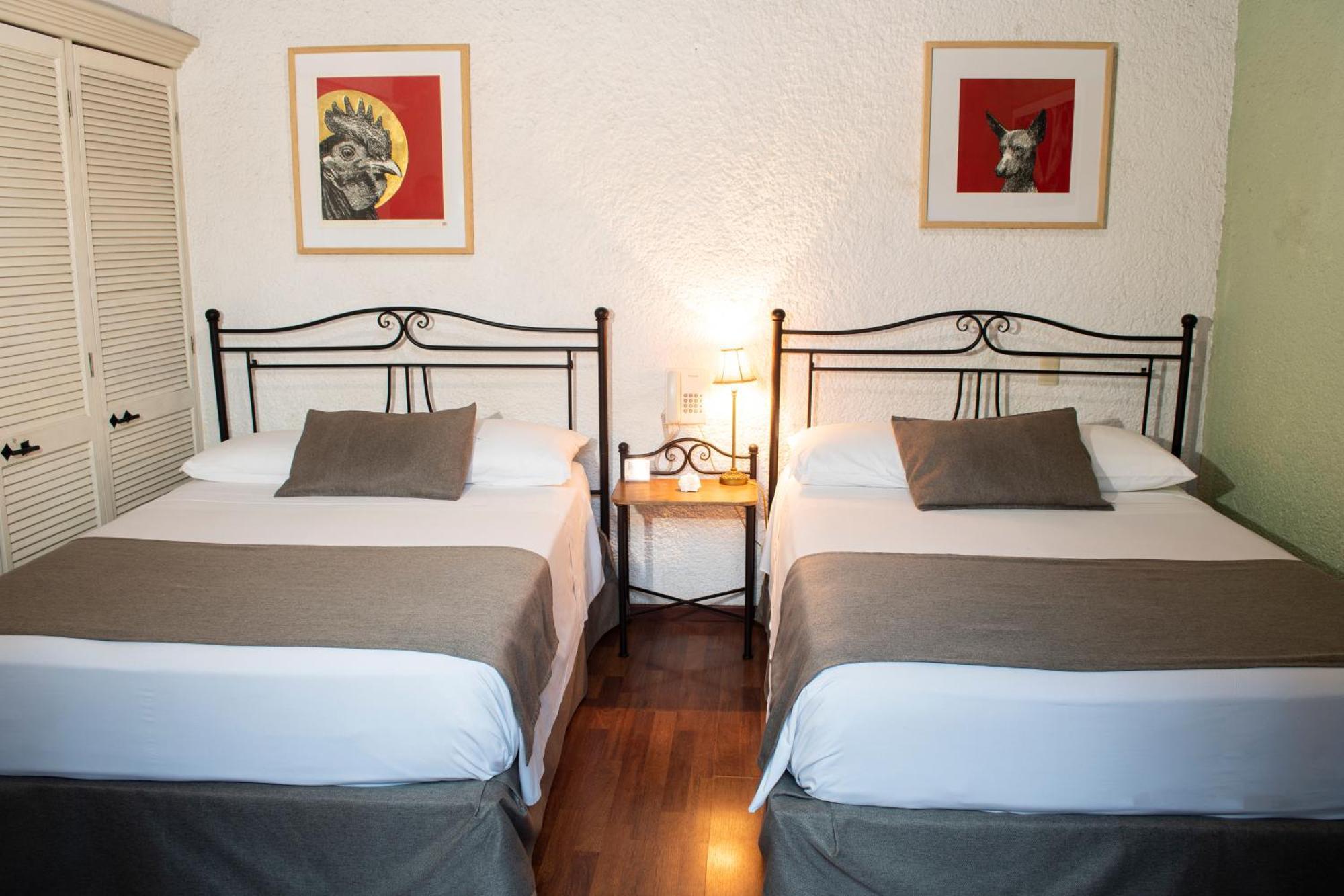 Portico Hotel & Galeria Morelia Szoba fotó