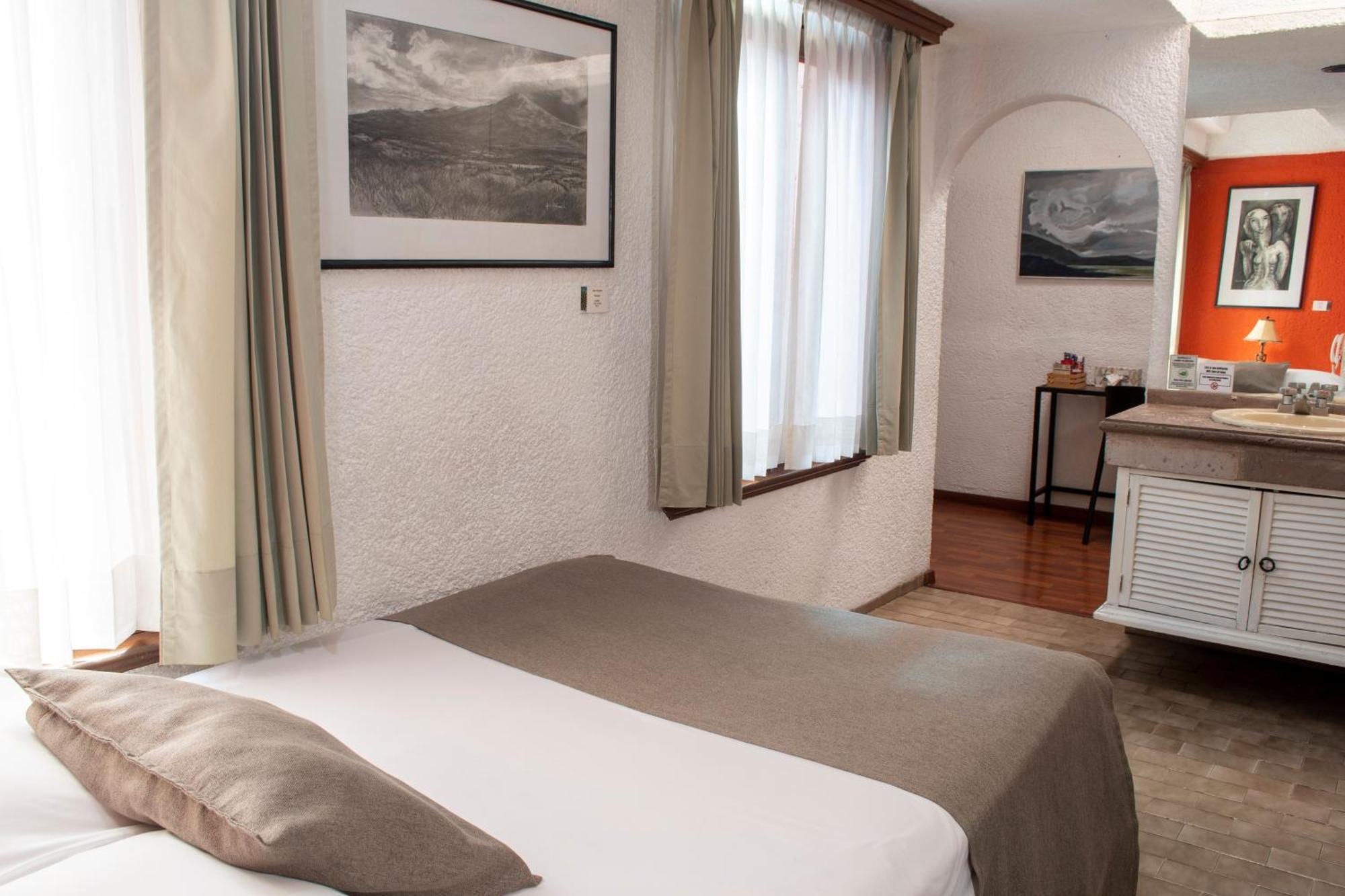 Portico Hotel & Galeria Morelia Szoba fotó